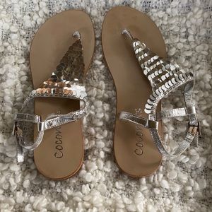 Coconuts Silver Gladiator Style Sandals Sz 8
